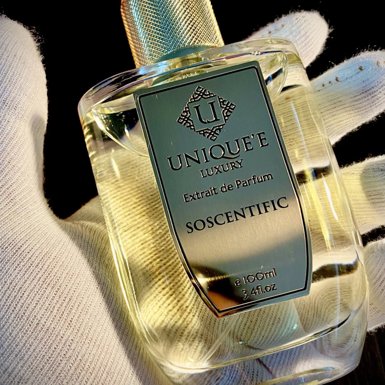 Unique'e Luxury SoScentific Extrait de Parfum