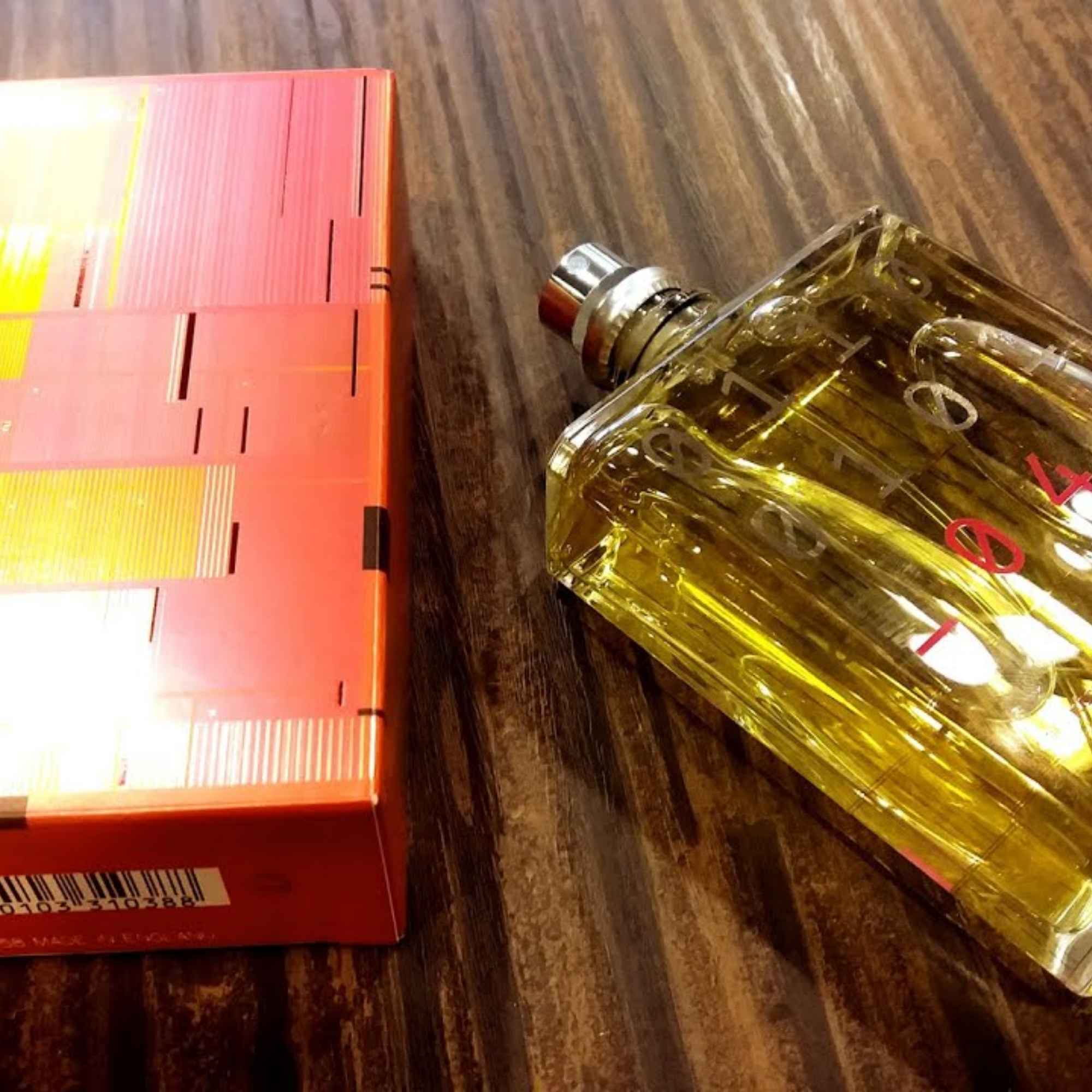 Escentric Molecules Molecule 04 Eau de Parfum