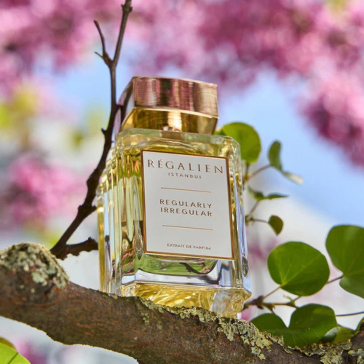 Regalien Regularly Irregular Extrait de Parfum
