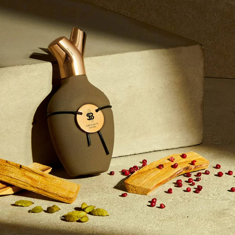 Scents of Wood Strength in Santal Eau De Toilette