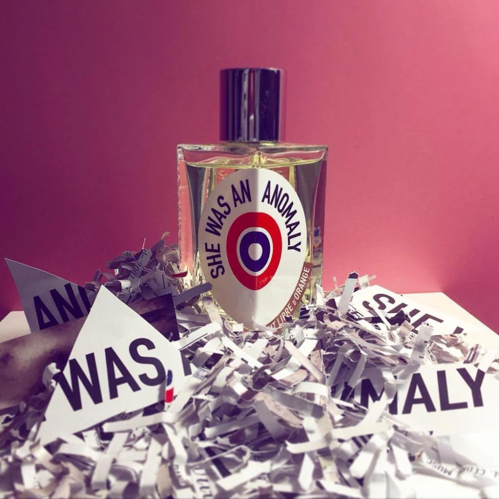 État Libre d'Orange She Was An Anomaly – Unique Iris & Musk État Libre d'Orange She Was An Anomaly – Unique Iris & Musk