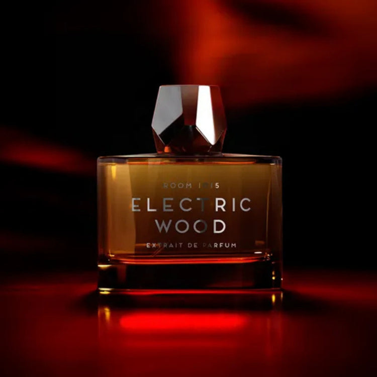 Room 1015 Electric Wood Extrait de Parfum