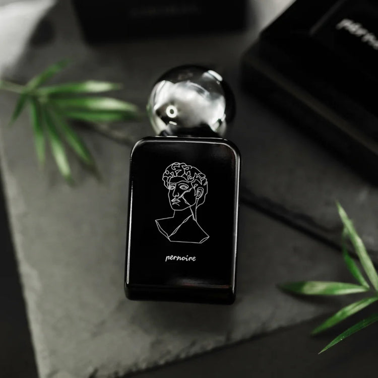 Pernoire Amoral Extrait de Parfum