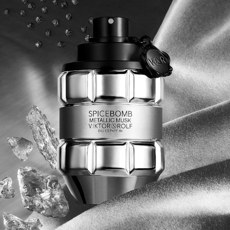 Viktor & Rolf Spicebomb Metallic Musk Eau De Parfum